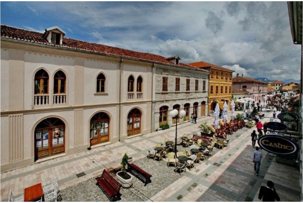 Rruga “Kolë Idromeno”, një perlë e arkitekturës veneciane në Shkodër… Rruga “Kolë Idromeno”, një perlë e arkitekturës veneciane në Shkodër…