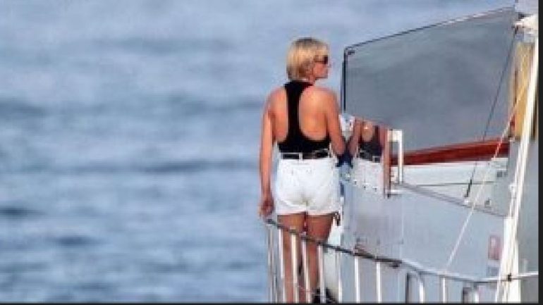 BLUETOOTHFundoset ‘Jahti’ luksoz ku Princesha Diana kaloi pushimet e fundit me të dashurin e saj BLUETOOTHFundoset ‘Jahti’ luksoz ku Princesha Diana kaloi pushimet e fundit me të dashurin e saj