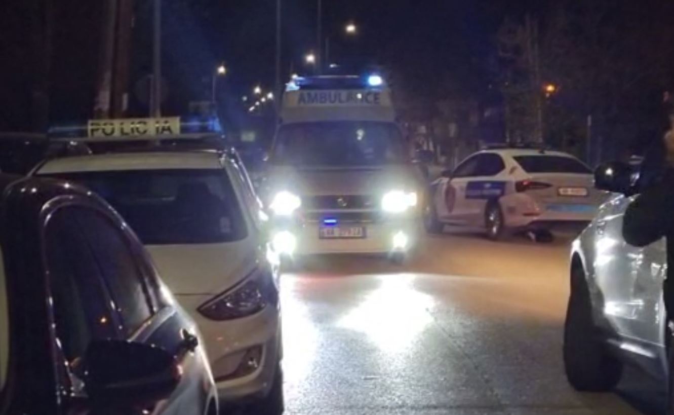 Ngjarje e trishtë! E zë dera poshtë, ndërron jetë vogëlushi 8-vjeçar Ngjarje e trishtë! E zë dera poshtë, ndërron jetë vogëlushi 8-vjeçar