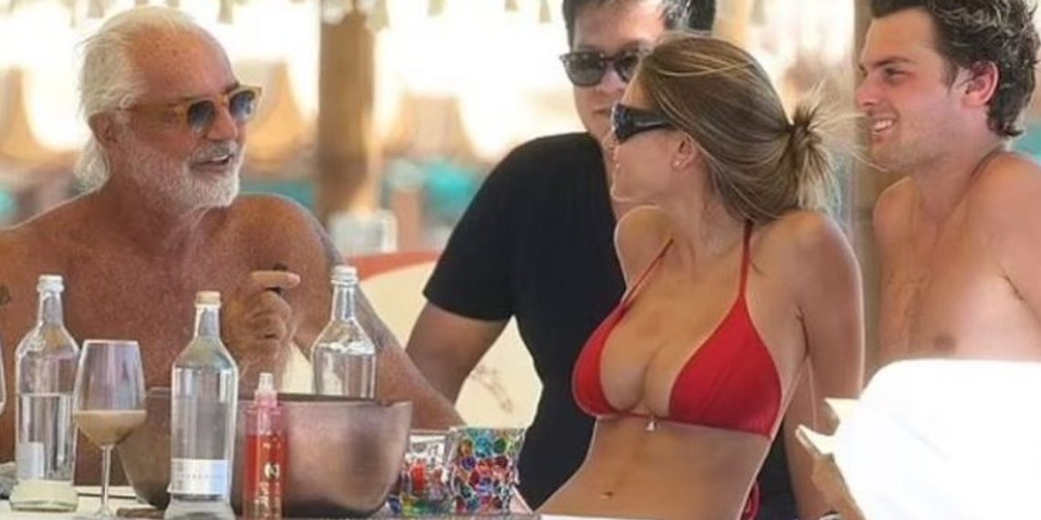 Miliarderi Flavio Briatore ‘çmend’ italianët: Pushimet e shkëlqyera! Shqipëria është… Miliarderi Flavio Briatore ‘çmend’ italianët: Pushimet e shkëlqyera! Shqipëria është…