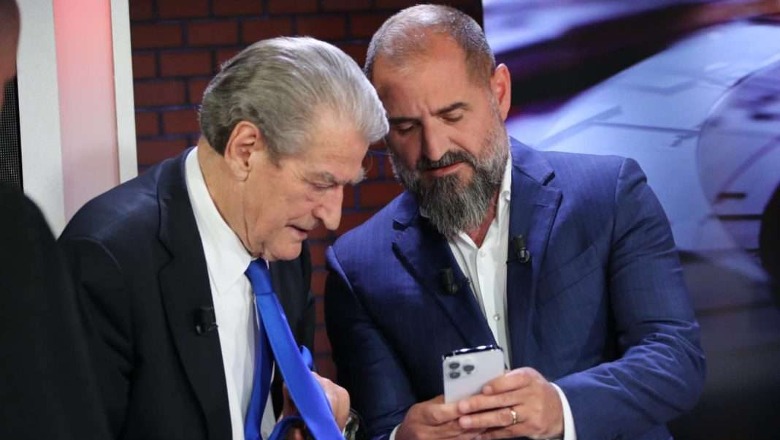 Vetëmbrojtja e Berishës me një intervistë paralajmëron një veprim të SPAK Vetëmbrojtja e Berishës me një intervistë paralajmëron një veprim të SPAK