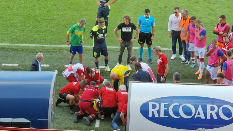 Debat i ashpër me arbitrin, trajneri italian pëson infarkt! Defibrilatori i shpëton jetën Debat i ashpër me arbitrin, trajneri italian pëson infarkt! Defibrilatori i shpëton jetën