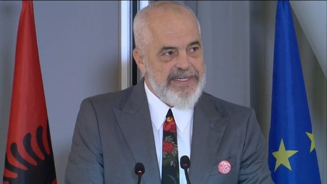 Vrasja e policit në Kosovë, Rama: Këmbana më e madhe e alarmit, të merren masat e nevojshme për të penguar përshkallëzimin e situatës Vrasja e policit në Kosovë, Rama: Këmbana më e madhe e alarmit, të merren masat e nevojshme për të penguar përshkallëzimin e situatës