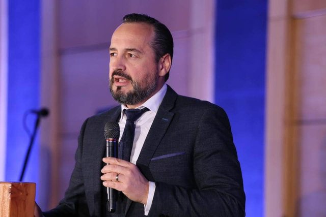 Pastori Akil Pano reagon pas thirrjes së Gjergj Lucës: Feja e shqiptarit nuk është shqiptaria o Luc Pastori Akil Pano reagon pas thirrjes së Gjergj Lucës: Feja e shqiptarit nuk është shqiptaria o Luc