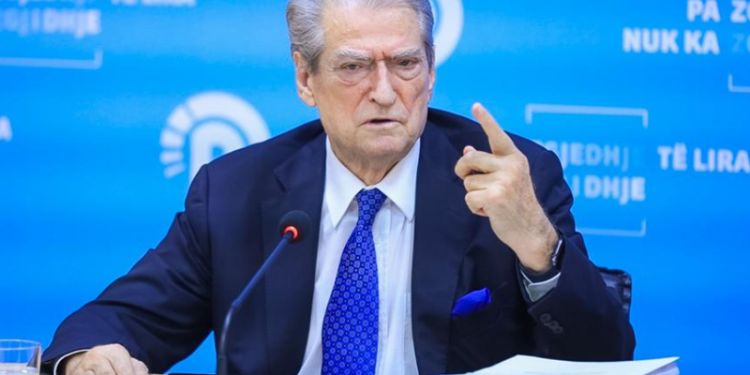 Xhindoset Berisha, paralajmëron padi për prokurorët dhe gjyqtarët e SPAK! “Non-grata” sfidon edhe SHBA mashtron publikisht: Me anglezët jam sqaruar! Xhindoset Berisha, paralajmëron padi për prokurorët dhe gjyqtarët e SPAK! “Non-grata” sfidon edhe SHBA mashtron publikisht: Me anglezët jam sqaruar!