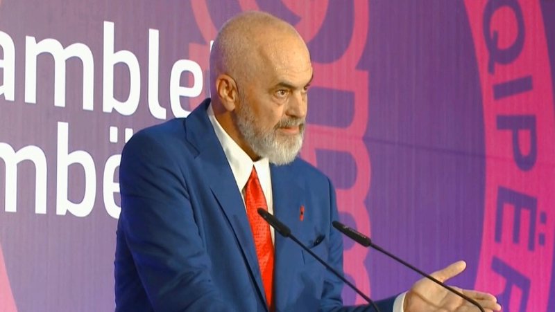 Edi Rama: PS do ta kalojë gjallë a vdekur zjarrin e drejtësisë që kemi ndezur vetë! Edi Rama: PS do ta kalojë gjallë a vdekur zjarrin e drejtësisë që kemi ndezur vetë!
