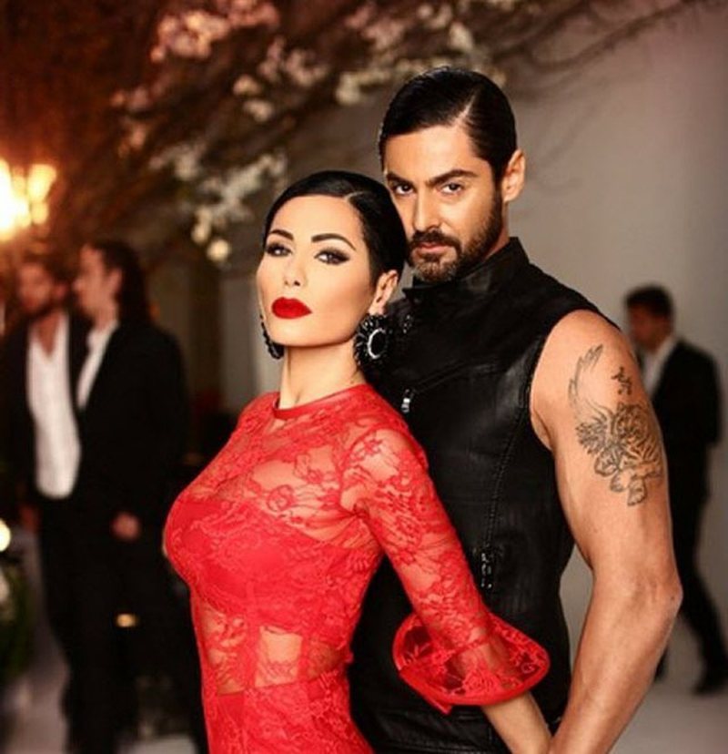 Soni Malaj shkëlqen në show-n Italian, ja deklarata e ish bashkëshortit të saj që trazoi rrjetin Soni Malaj shkëlqen në show-n Italian, ja deklarata e ish bashkëshortit të saj që trazoi rrjetin