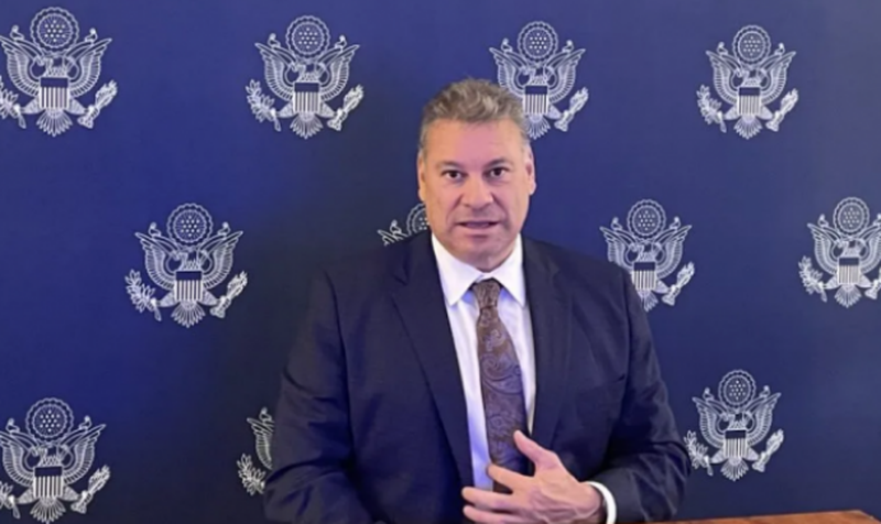 “Nuk dua të flas për masat, por për pasojat”! Escobar më i vendosur se kurrë: Kosova ka humbur përkrahjen për njohje, NATO e integrimin “Nuk dua të flas për masat, por për pasojat”! Escobar më i vendosur se kurrë: Kosova ka humbur përkrahjen për njohje, NATO e integrimin