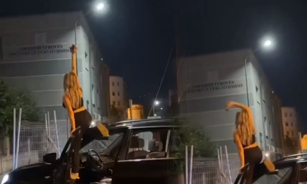 VIDEO/ GangsterVIDEO/ “E çmendur” nga dashuria, dashnorja i bën surprizë të dashurit me Porsche e tij në burgun e Tiranësja me Porsche i bën surprizë të dashurit në burgun e Tiranës VIDEO/ GangsterVIDEO/ “E çmendur” nga dashuria, dashnorja i bën surprizë të dashurit me Porsche e tij në burgun e Tiranësja me Porsche i bën surprizë të dashurit në burgun e Tiranës