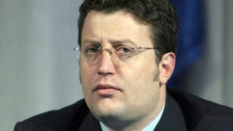 Testamenti krijues I Sokol Olldashit librin e tij “Unë dhe Unë” Testamenti krijues I Sokol Olldashit librin e tij “Unë dhe Unë”