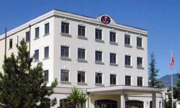 Hakerat godasin sërish, sulmohen disa institucione në Tiranë, mes tyre edhe faqja e SHISH Hakerat godasin sërish, sulmohen disa institucione në Tiranë, mes tyre edhe faqja e SHISH