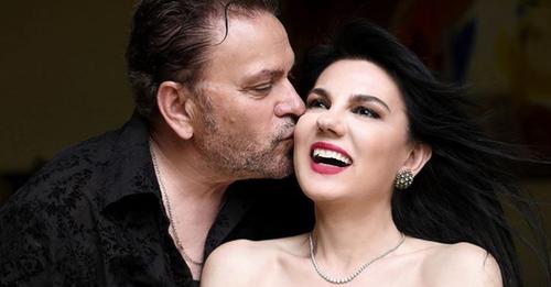 Mos u habisni! Ka edhe në Shqipëri aktorë milioner: Brenda shtëpisë luksoze të Vera Grabockës dhe Timo Fllokos (Video) Mos u habisni! Ka edhe në Shqipëri aktorë milioner: Brenda shtëpisë luksoze të Vera Grabockës dhe Timo Fllokos (Video)