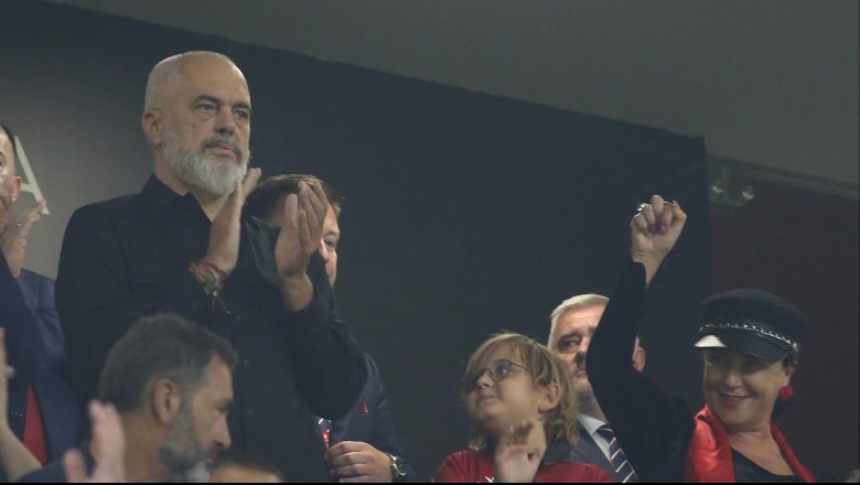 Mero Baze: Edi Rama, ky kryeministër që po ‘torturon’ veten duke fituar Mero Baze: Edi Rama, ky kryeministër që po ‘torturon’ veten duke fituar