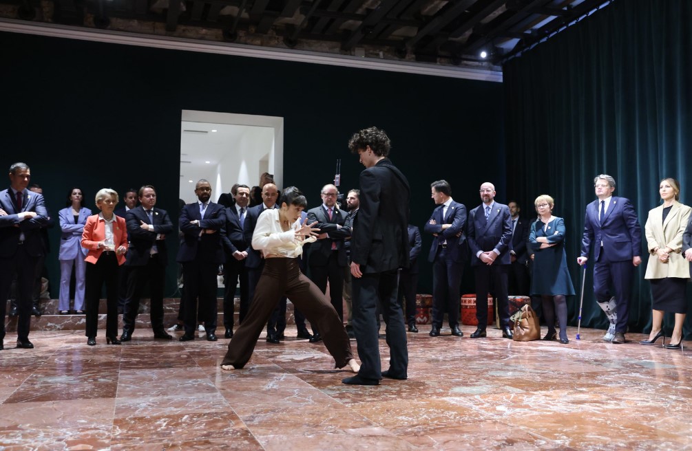 Rama: Krijim i Perlocajt, yllit të shndritshëm që na e adoptoi Franca! Koreografi: Ma kërkoi vetë Edi, është i çmendur! Ja ç’më tha Rama: Krijim i Perlocajt, yllit të shndritshëm që na e adoptoi Franca! Koreografi: Ma kërkoi vetë Edi, është i çmendur! Ja ç’më tha