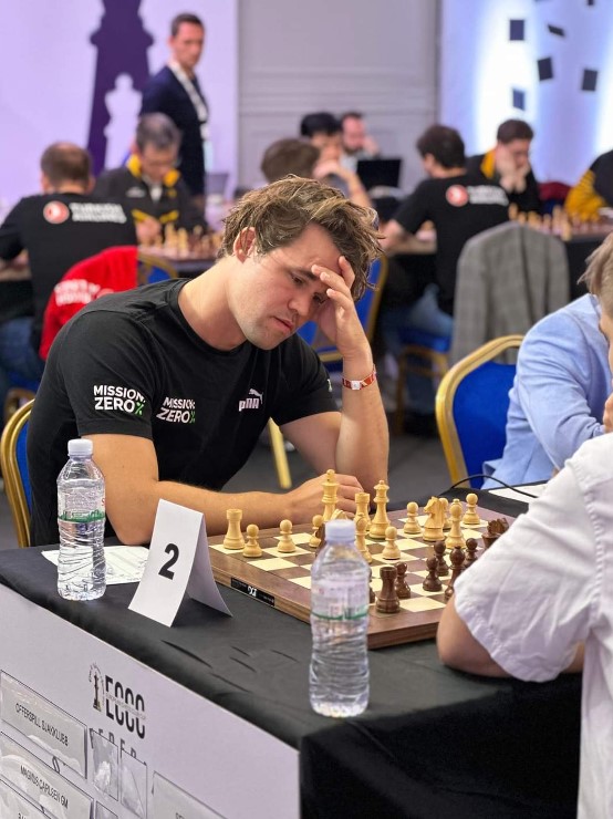 Një mbret i heshtur norvegjez në Golem