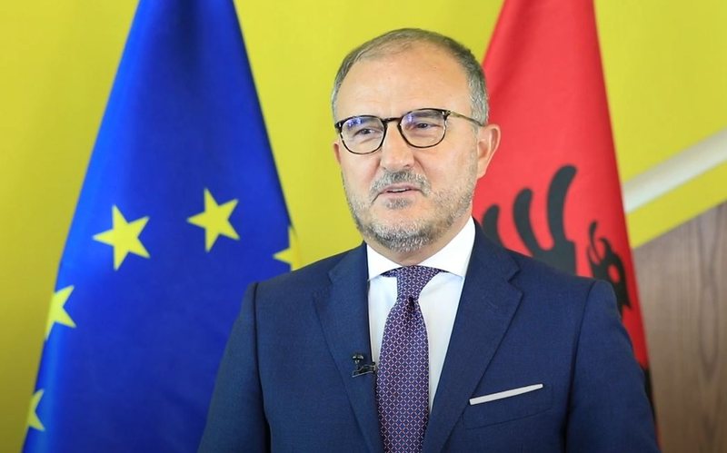 Ambasadori i BE në Tiranë: Në dhjetor mund të ketë një lajm shumë të mirë për Shqipërinë Ambasadori i BE në Tiranë: Në dhjetor mund të ketë një lajm shumë të mirë për Shqipërinë