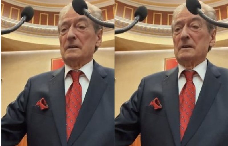 Prangat për Zenin dhe Jamarbër Malltezin fusin në panik Sali Berishën: “Non-grata” nis dhunën në Parlament dhe kërcënon prokurorët e SPAK, braktiset nga partia e Ilir Metës Prangat për Zenin dhe Jamarbër Malltezin fusin në panik Sali Berishën: “Non-grata” nis dhunën në Parlament dhe kërcënon prokurorët e SPAK, braktiset nga partia e Ilir Metës