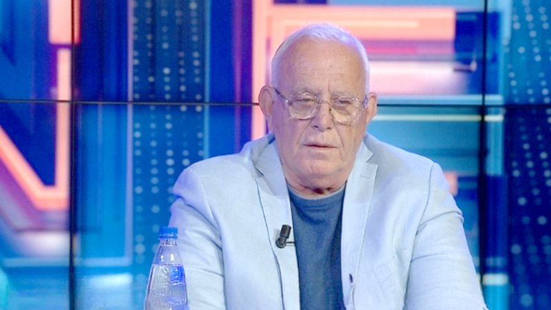 SPAK do e tronditë familjarisht “non-gratën”: Do jetë më i rëndë se burgosja e tij! Mund të detyrojë Saliun të shkojë drejt vetëvrasjes SPAK do e tronditë familjarisht “non-gratën”: Do jetë më i rëndë se burgosja e tij! Mund të detyrojë Saliun të shkojë drejt vetëvrasjes