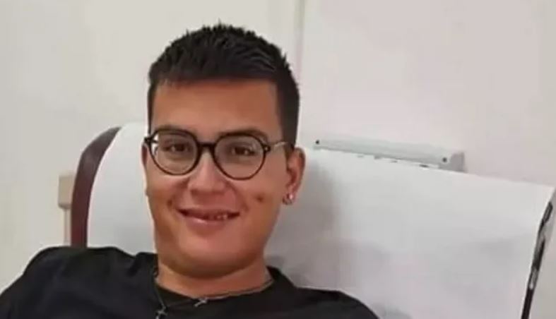 E trishtë! I riu po i tregonte të dashurës shtëpinë, shembet dyshemeja dhe vdes E trishtë! I riu po i tregonte të dashurës shtëpinë, shembet dyshemeja dhe vdes