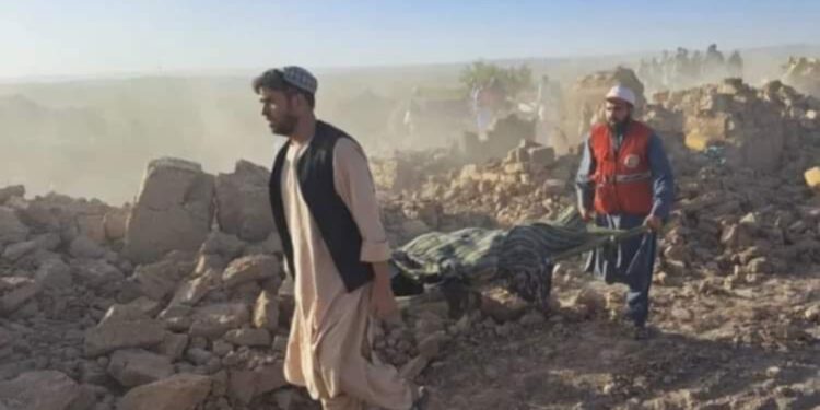 Balanc tragjik! Raportohen 2000 të vdekur nga tërmeti i mesnatës së shtunë në Afganistan Balanc tragjik! Raportohen 2000 të vdekur nga tërmeti i mesnatës së shtunë në Afganistan