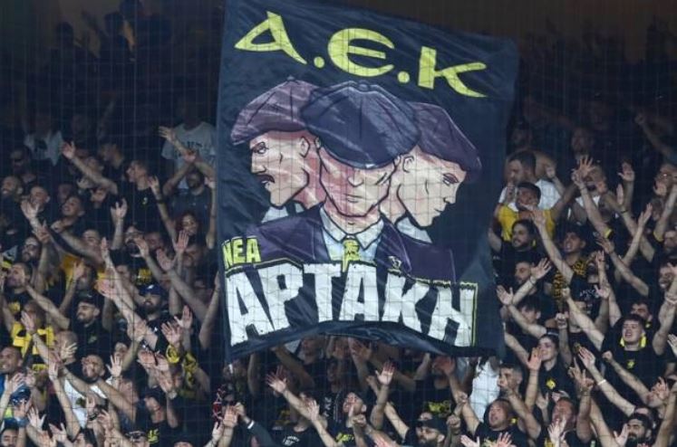 “Kosova është Shqipëri”! Tifozët grekë surprizojnë me banderolën në ndeshjen e “Europa League” “Kosova është Shqipëri”! Tifozët grekë surprizojnë me banderolën në ndeshjen e “Europa League”