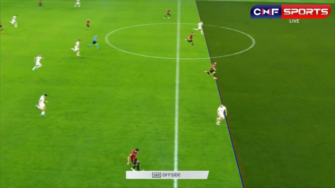 Bëhet viral goli i anuluar i Arbnor Mujës ndaj Çekisë: Vijë më të “drejtë” nga VAR-i nuk kanë parë asnjëherë tifozët e futbollit Bëhet viral goli i anuluar i Arbnor Mujës ndaj Çekisë: Vijë më të “drejtë” nga VAR-i nuk kanë parë asnjëherë tifozët e futbollit