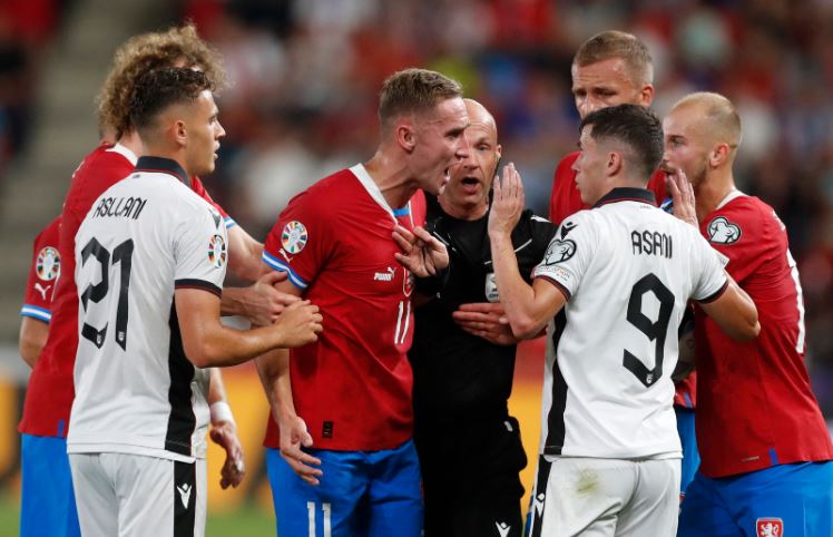 A do gabojnë bastet si në ndeshjen e parë në takimin Shqipëri-Çeki? Ja si e kuotojnë takimin në “Air Albania”! A do gabojnë bastet si në ndeshjen e parë në takimin Shqipëri-Çeki? Ja si e kuotojnë takimin në “Air Albania”!