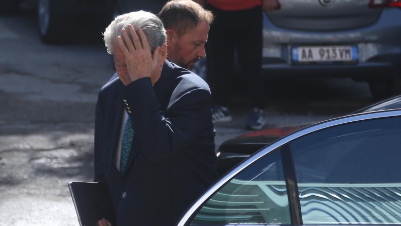 Berisha s’i bindet gjykatës, rrezikon masë më të rëndë! Nëse s’paraqitet sot, SPAK mund të kërkojë autorizim për ‘arrest shtëpie’ Berisha s’i bindet gjykatës, rrezikon masë më të rëndë! Nëse s’paraqitet sot, SPAK mund të kërkojë autorizim për ‘arrest shtëpie’