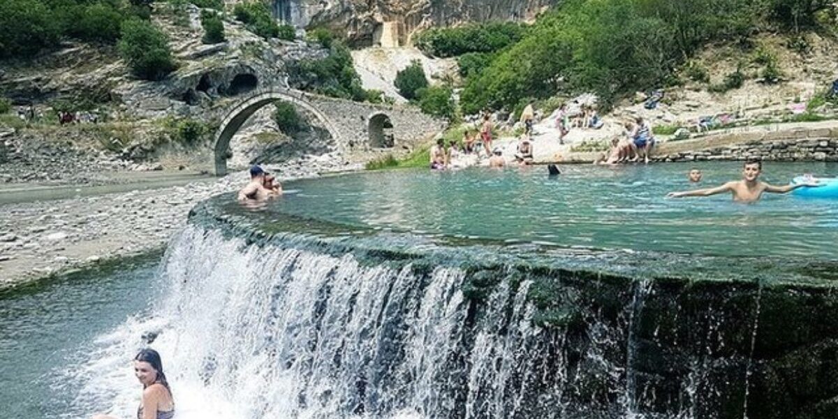 The Guardian: Perënditë duhet të kenë qenë shumë të frymëzuara, kur krijuan Përmetin!