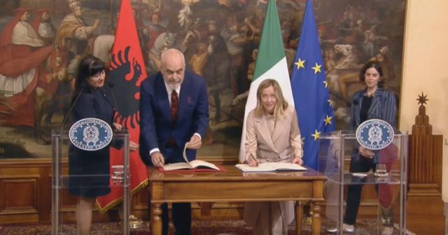 Pakti Rama-Meloni: Rreth 3 mijë emigrantë në vit do strehohen në Shqipëri Pakti Rama-Meloni: Rreth 3 mijë emigrantë në vit do strehohen në Shqipëri
