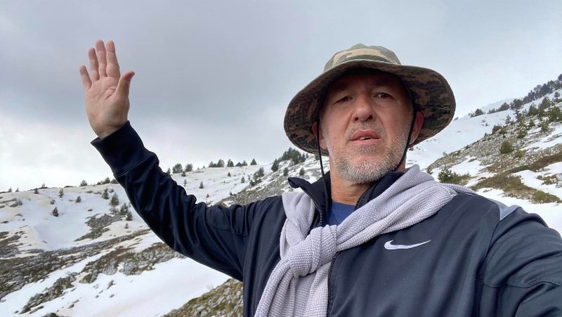 Erzen Breçani, ‘besniku’ i Sali Berishës me poste të larta në polici, që shfaqej si analist e ekspert nëpër studio televizive Erzen Breçani, ‘besniku’ i Sali Berishës me poste të larta në polici, që shfaqej si analist e ekspert nëpër studio televizive