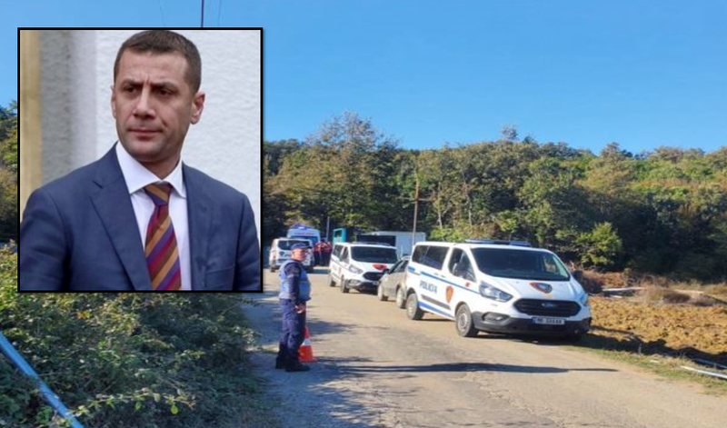 Sherri për 5400 m2 në Kepin e Rodonit, Prokuroria e Durrësit: Arrestim i paligjshëm nga policia, kërkon lirimin e Mark Frrokut dhe 7 të arrestuarve! Sherri për 5400 m2 në Kepin e Rodonit, Prokuroria e Durrësit: Arrestim i paligjshëm nga policia, kërkon lirimin e Mark Frrokut dhe 7 të arrestuarve!