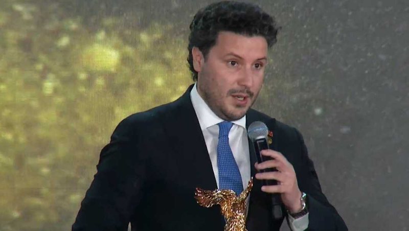 Abazoviç në Samitin e Diasporës: Shqipëria ka ndryshuar, sot po i tregon botës si krijohet një shoqëri perëndimore Abazoviç në Samitin e Diasporës: Shqipëria ka ndryshuar, sot po i tregon botës si krijohet një shoqëri perëndimore