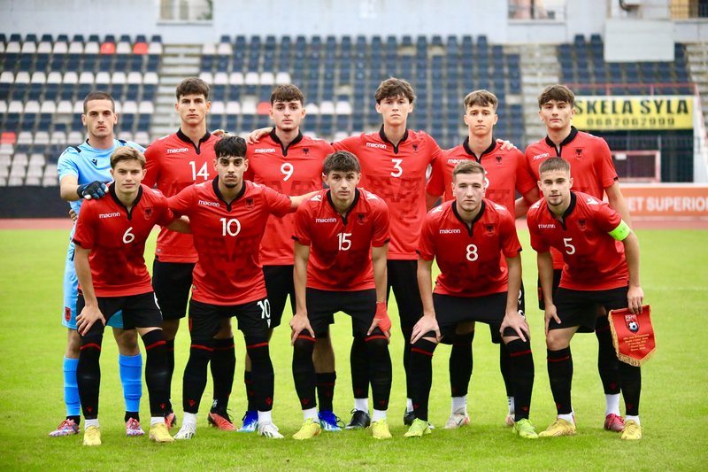 Kualifikueset e “EURO 2024”: Shqipëria U-19 humbet në ndeshjen e pare me Irlandën Kualifikueset e “EURO 2024”: Shqipëria U-19 humbet në ndeshjen e pare me Irlandën