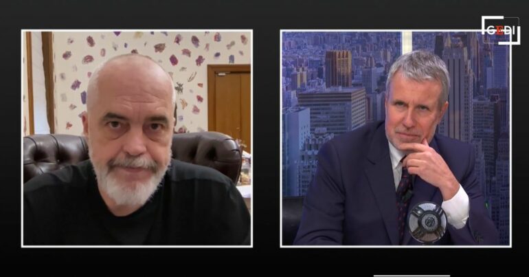 Pse e pranuat kërkesën për ta ndihmuar Italinë me refugjatët? Rama përgjigjet me pyetje: Cili ishte interesi juaj kur pritët shqiptarët që iknin nga ferri pas rënies së regjimit… Pse e pranuat kërkesën për ta ndihmuar Italinë me refugjatët? Rama përgjigjet me pyetje: Cili ishte interesi juaj kur pritët shqiptarët që iknin nga ferri pas rënies së regjimit…