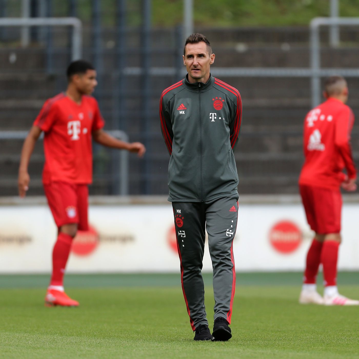 I zbuloi Klose, Çunin dhe Ibrën i ka… Rumenige. Arijoni në histori, debutoi 17 vjeç me Nagelsmanin I zbuloi Klose, Çunin dhe Ibrën i ka… Rumenige. Arijoni në histori, debutoi 17 vjeç me Nagelsmanin