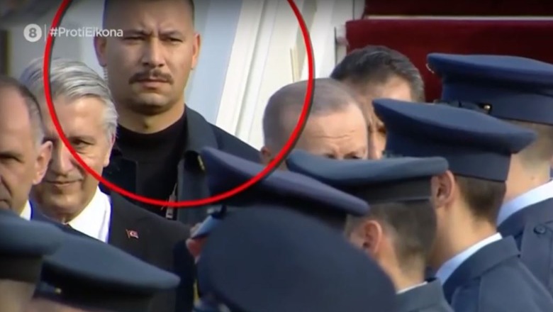 Presidenti turk dje në Athinë, mediat greke për protokollin e sigurisë të Erdogan: Nga truproja ‘hije’ deri tek 47 leje armësh Presidenti turk dje në Athinë, mediat greke për protokollin e sigurisë të Erdogan: Nga truproja ‘hije’ deri tek 47 leje armësh