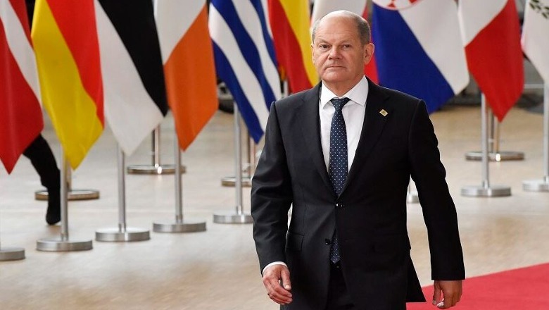 ‘Ai është një burim i paçmuar për Putinin’, kriza kronike e qeverisë gjermane dhe hijet ruse mbi Scholz, në 2024 mund të detyrohet të largohet nga posti ‘Ai është një burim i paçmuar për Putinin’, kriza kronike e qeverisë gjermane dhe hijet ruse mbi Scholz, në 2024 mund të detyrohet të largohet nga posti