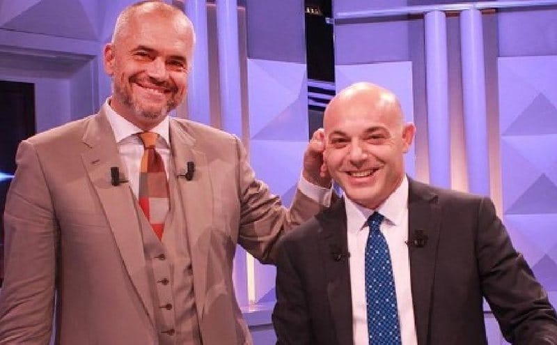 Shikoni çfarë mollois ky pengu Faqeziu: Arrestimi i Sali Berishës është një lajm i keq për Shqipërinë, për Rajonin, për Botën Shikoni çfarë mollois ky pengu Faqeziu: Arrestimi i Sali Berishës është një lajm i keq për Shqipërinë, për Rajonin, për Botën