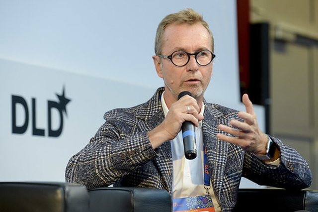 Zbulohet partneri i ambasadorit të ri të BE në Tiranë Silvio Gonzato, pritet përplasje me Tritan Shehun Zbulohet partneri i ambasadorit të ri të BE në Tiranë Silvio Gonzato, pritet përplasje me Tritan Shehun