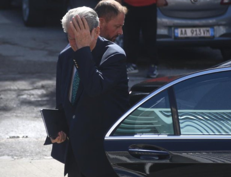 “Izolimi i Berishës, domosdoshmëri”! Analisti liston arsyet: Tani është një shtet tjetër, mbrojtja e tij bëri propagandë “Izolimi i Berishës, domosdoshmëri”! Analisti liston arsyet: Tani është një shtet tjetër, mbrojtja e tij bëri propagandë