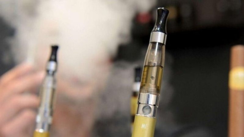 Cigaret elektronike, OBSH: Janë të dëmshme dhe të njohura në mesin e të rinjve Cigaret elektronike, OBSH: Janë të dëmshme dhe të njohura në mesin e të rinjve