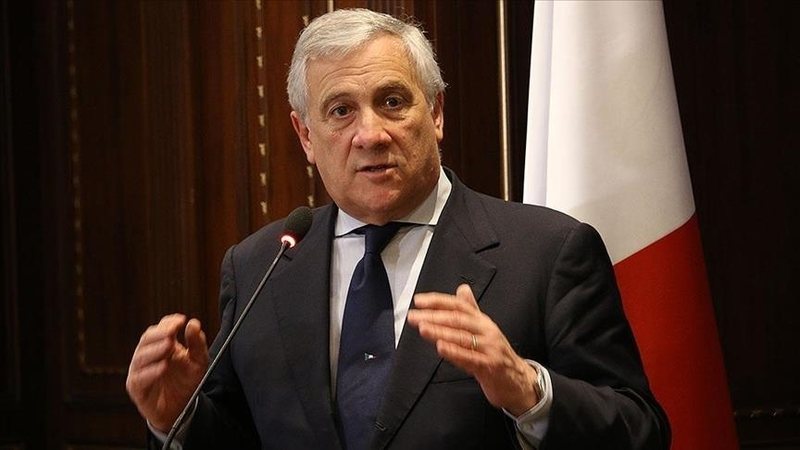 Ministri Tajani reagon për ‘Kushtetuesen’ shqiptare pas pezullimit të ratifikimit në Kuvend:Të premten takoj Ramën Ministri Tajani reagon për ‘Kushtetuesen’ shqiptare pas pezullimit të ratifikimit në Kuvend:Të premten takoj Ramën