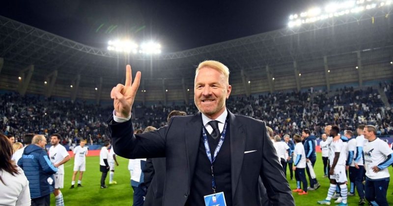 Igli Tare “kërcënon” Italinë: Kombëtarja jonë po rritet! Do ta shihni… atë ditë do të jenë 80 mijë njerëz Igli Tare “kërcënon” Italinë: Kombëtarja jonë po rritet! Do ta shihni… atë ditë do të jenë 80 mijë njerëz