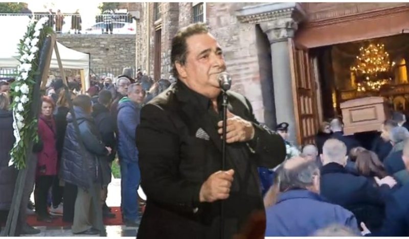 Përcillet për në banesën e fundit këngëtari grek Vasilis Karras Përcillet për në banesën e fundit këngëtari grek Vasilis Karras