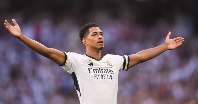 Bellingham është tashmë futbollisti më i shtrenjtë në planet, së bashku me … Bellingham është tashmë futbollisti më i shtrenjtë në planet, së bashku me …