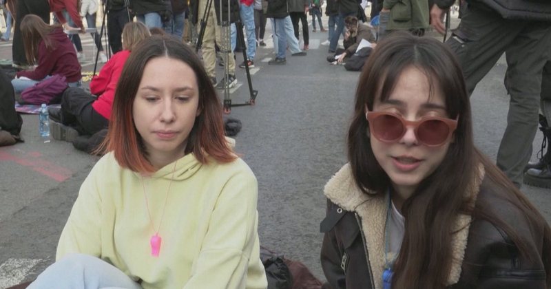 “Vuçiç po sjell 200 ushtarë të Radoiçiç”, studentët vendosin tenda, bllokohen rrugët në Beograd “Vuçiç po sjell 200 ushtarë të Radoiçiç”, studentët vendosin tenda, bllokohen rrugët në Beograd