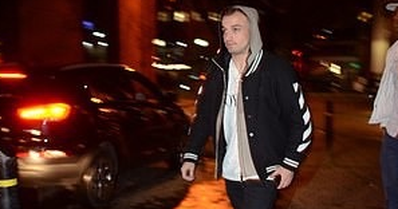 Sjellje e pahijshme, Xherdan Shaqiri e nxjerrin me forcë nga klubi i natës në Prishtinë Sjellje e pahijshme, Xherdan Shaqiri e nxjerrin me forcë nga klubi i natës në Prishtinë