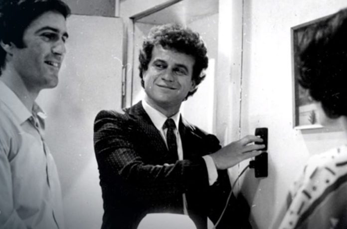 Je i frikshëm, ti s’duhesh futur në shtëpi”- Bujar Asqeriu: Si më akuzoi shoku i fëmijërisë se i kisha ngacmuar gruan Je i frikshëm, ti s’duhesh futur në shtëpi”- Bujar Asqeriu: Si më akuzoi shoku i fëmijërisë se i kisha ngacmuar gruan