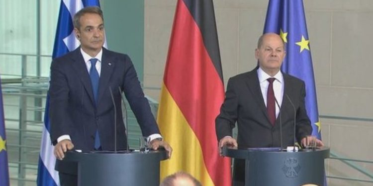 Greqia qesharake, kërcënon integrimin e Shqipërisë në BE! Gjermania u përgjigjet “micotaqëve”: Çeshtjet bilaterale midis dy shteteve nuk munden të pengojnë antarësimin! Greqia qesharake, kërcënon integrimin e Shqipërisë në BE! Gjermania u përgjigjet “micotaqëve”: Çeshtjet bilaterale midis dy shteteve nuk munden të pengojnë antarësimin!